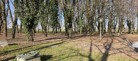 22-salle Maison à Cavezzo, Italy No. 98132 10