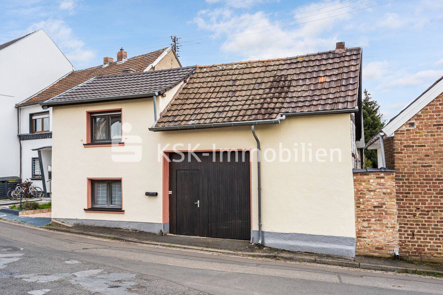 5 bedrooms Townhouse in Rhein-Sieg, Germany No. 156386