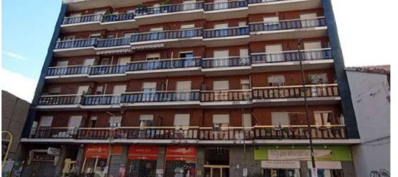 5 rooms Apartment in Nichelino, Italy No. 202524 6
