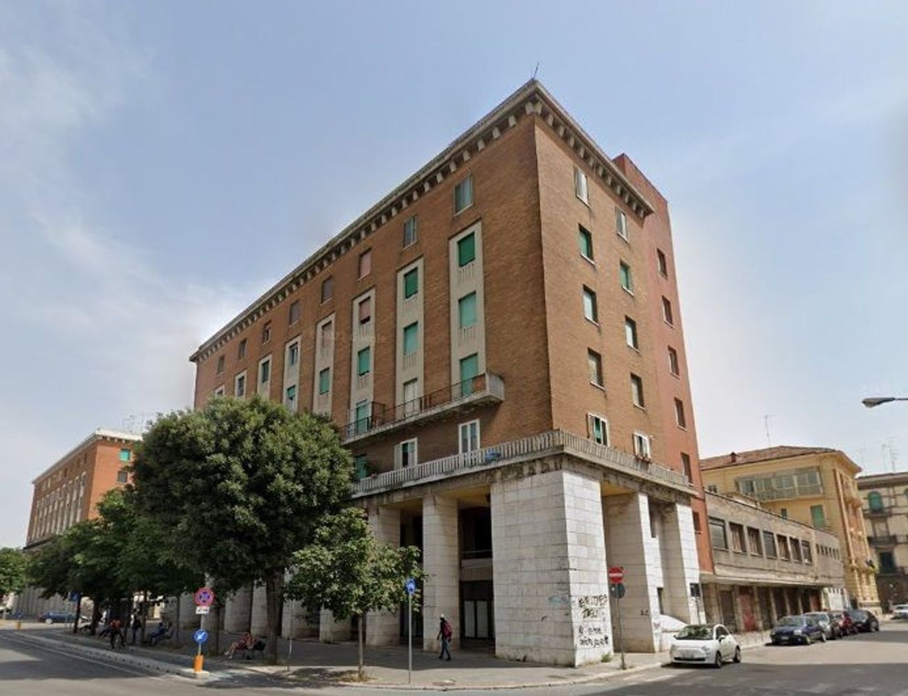 Квартира с 3 комнатами в Фоджа, Италия № 18782