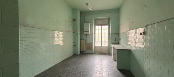 Квартира с 3 комнатами в Фоджа, Италия № 18782 4