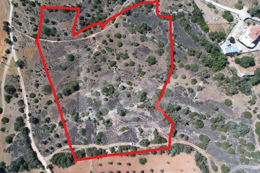  Land in Armacao de Pera, Portugal No. 81337