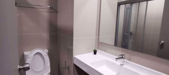 Studio in the Condo in Khlong San, Thailand No. 9918 5