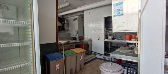 384m² Commercial property in Oeiras, Portugal No. 112514 17