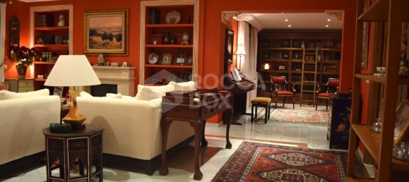 Villa de 4 dormitorios en Estepona, Spain No. 118928 17