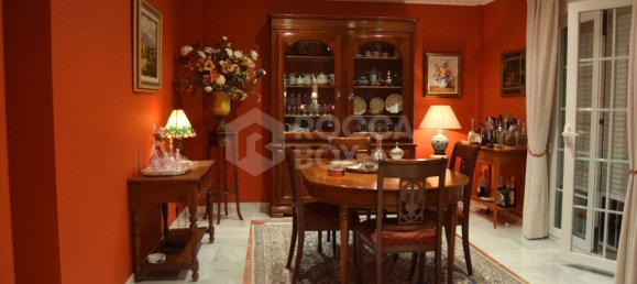 Villa de 4 dormitorios en Estepona, Spain No. 118928 26