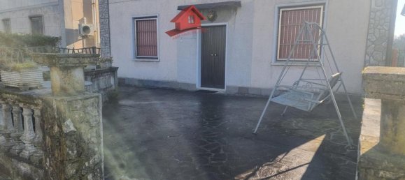 4-salle Appartement à Brembate, Italy No. 29448 5