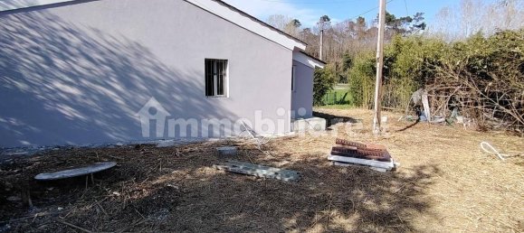 Вилла с 2 спальнями в Фучеккьо, Италия № 186340 5