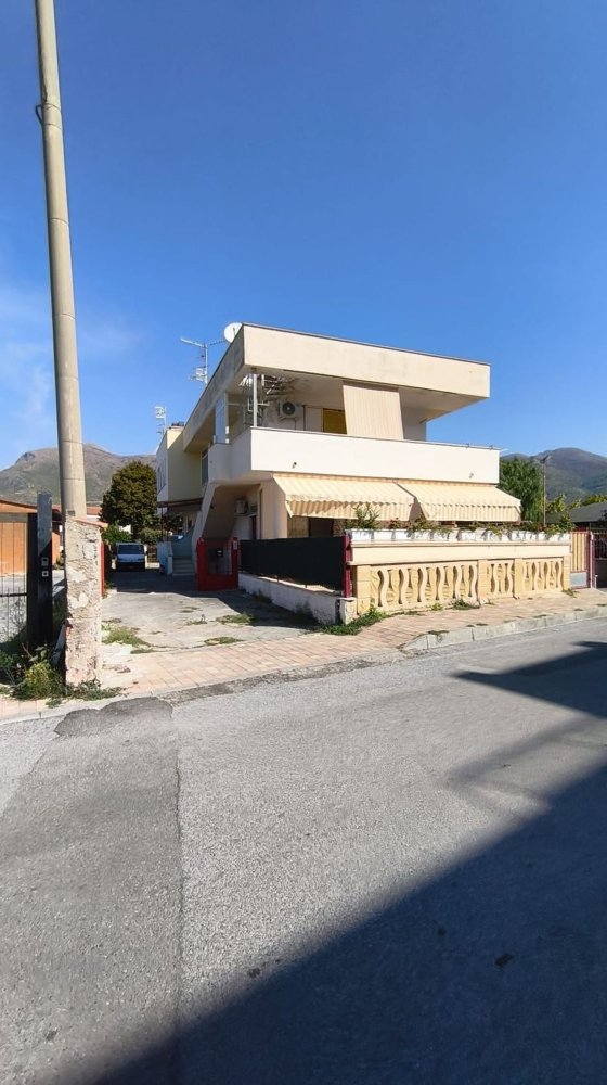 3 Schlafzimmer Wohnung in Tortora, Italy, Nr. 382055