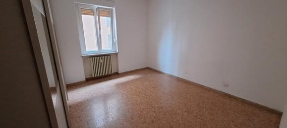 3 rooms Apartment in Verona, Italy No. 288023 3