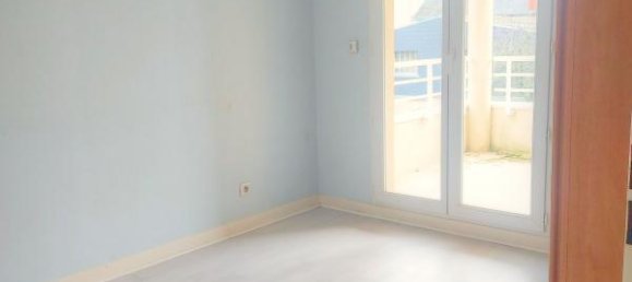 2 bedrooms Apartment in Saint-Jean-de-Braye, France No. 84890 3