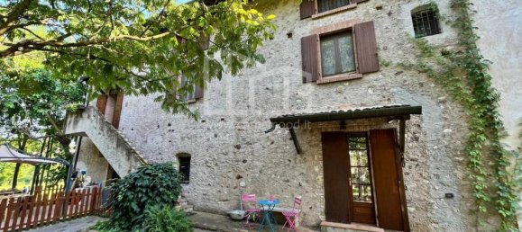 10 rooms House in Pozzolengo, Italy No. 23031 7