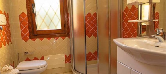 Villa de 3 dormitorios en Olbia, Italy No. 49989 21