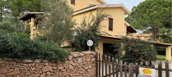 Villa de 3 dormitorios en Olbia, Italy No. 49989 34