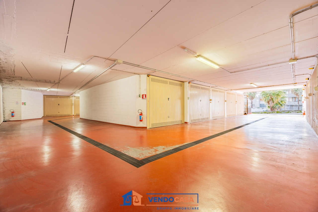 1 room Garage in Alassio, Italy No. 147871