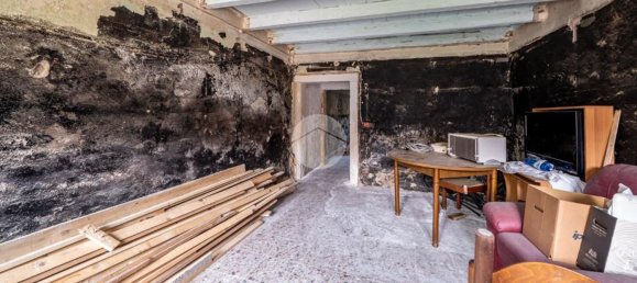 5 chambres Maison à Illasi, Italy No. 315564 10