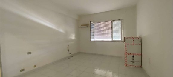 4-Zimmer Wohnung in Partinico, Italy, Nr. 291973 9