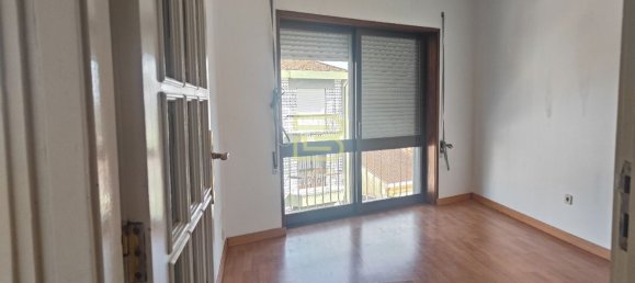2 Schlafzimmer Wohnung in Porto, Portugal, Nr. 265013 2
