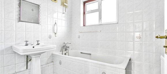 3 Schlafzimmer Haus in Hounslow, United Kingdom, Nr. 8485 6