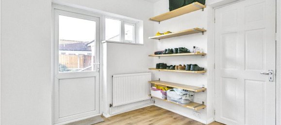 3 Schlafzimmer Haus in Hounslow, United Kingdom, Nr. 8485 7