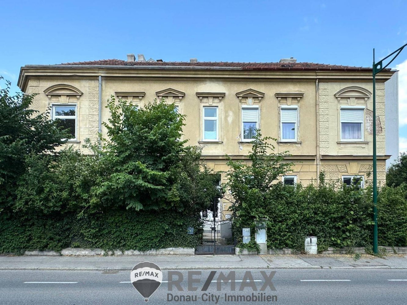 2 rooms Apartment in Liesing, Austria No. 153845