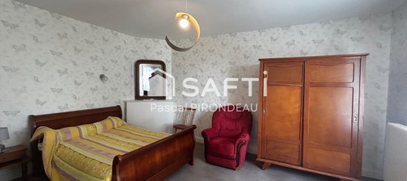 3 bedrooms House in Bourgueil, France No. 209828 4