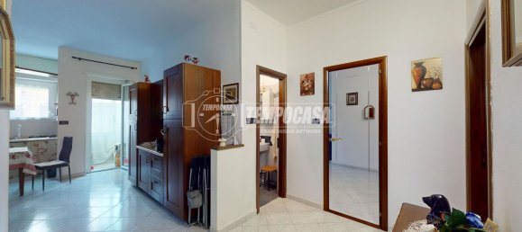 2 rooms Apartment in Turin, Italy No. 269009 3