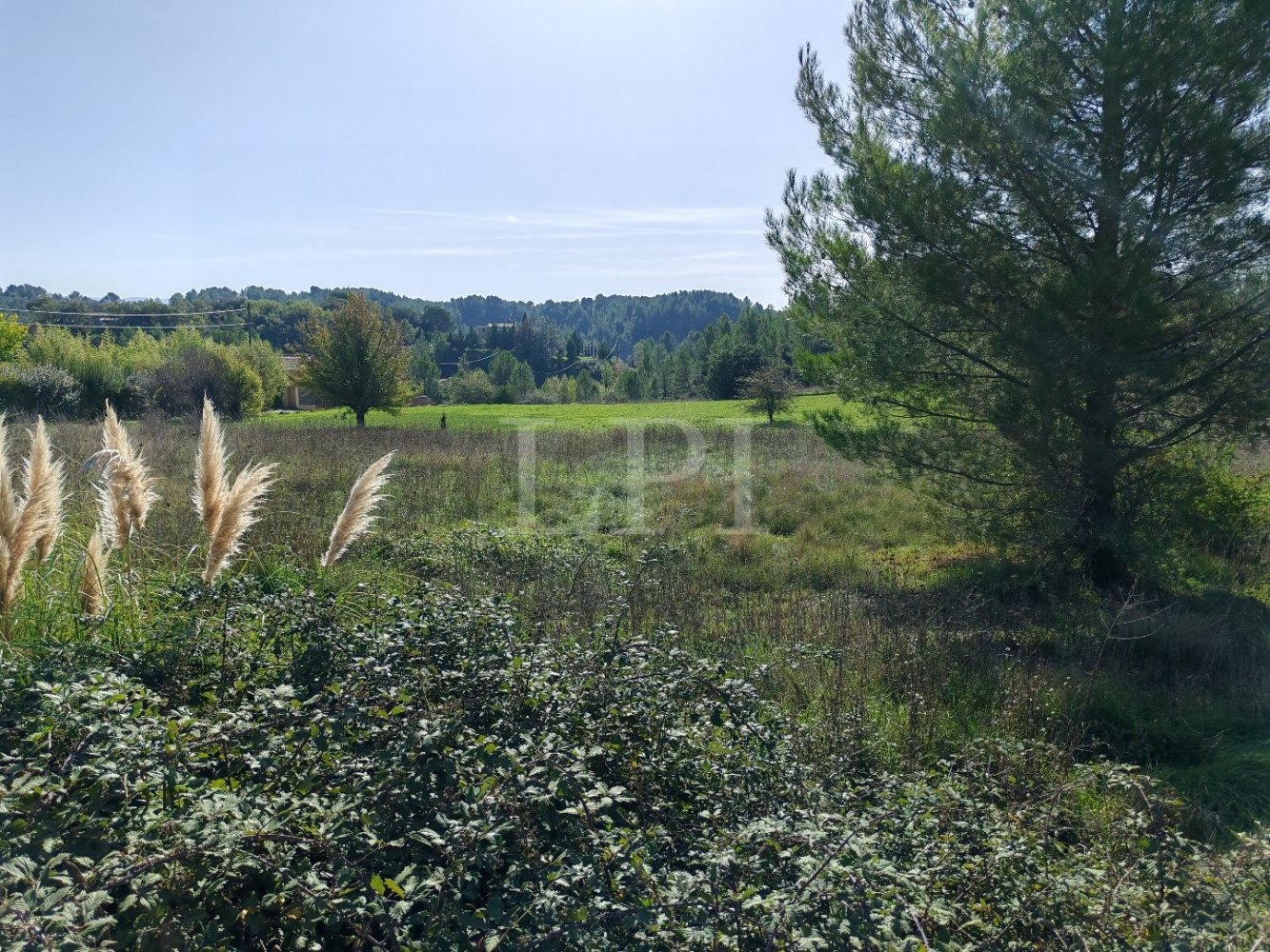 Terrain à Saint-Saturnin-lès-Apt, France 1976m² No. 119175