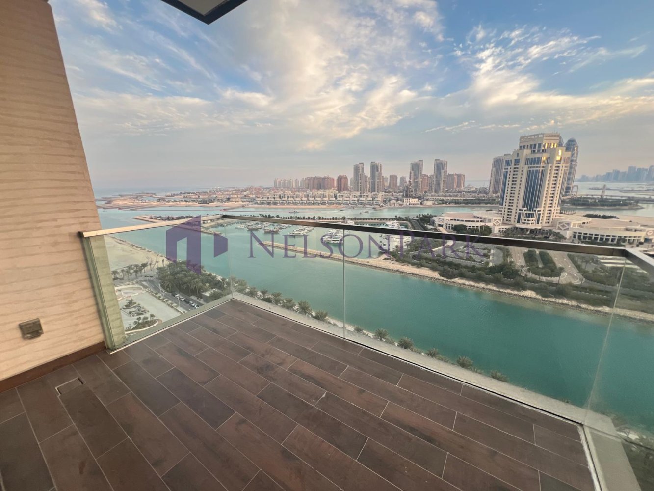 Квартира с 2 спальнями в Лусаил, Катар № 1038