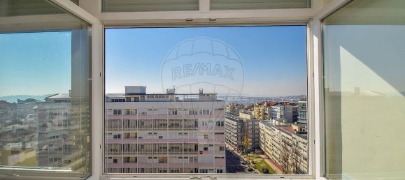 4 bedrooms Duplex in Lisbon, Portugal No. 10655 26