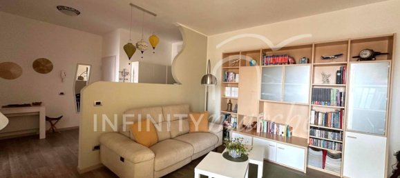 2 Schlafzimmer Wohnung in Porto Recanati, Italy, Nr. 377326 3