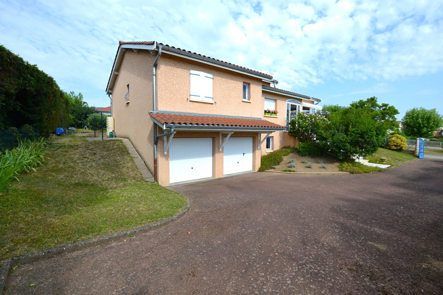 Вилла с 4 спальнями в Мессими, Франция № 198339