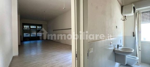 1 room Commercial property in Bergamo, Italy No. 277046 7