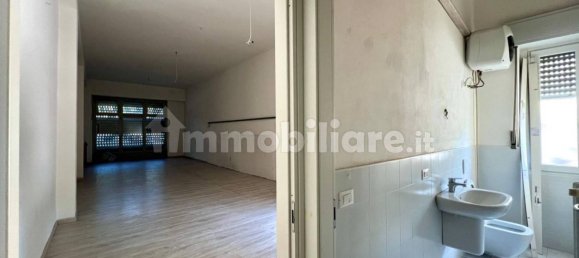 1 room Commercial property in Bergamo, Italy No. 277046 8