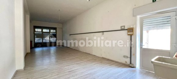 1 room Commercial property in Bergamo, Italy No. 277046 6