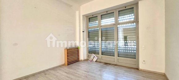 1 room Commercial property in Bergamo, Italy No. 277046 3
