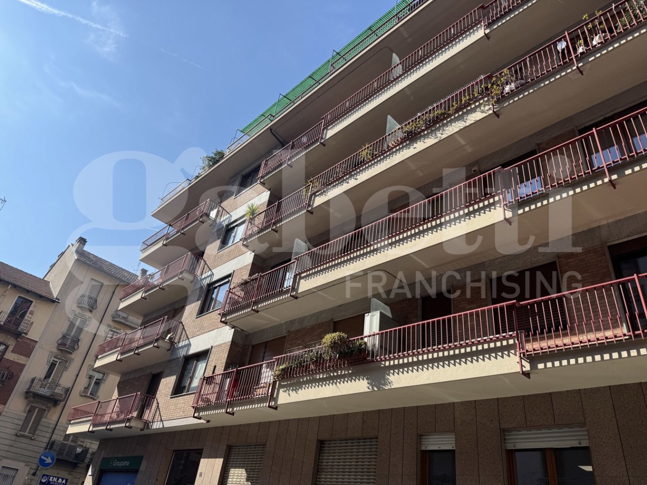 3 bedrooms Apartment in Turin, Italy No. 55028