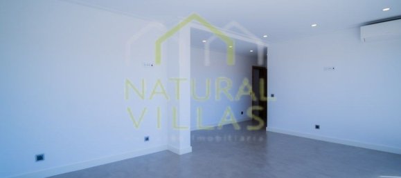 Casa T5 em Quarteira, Portugal N.º 31884 19