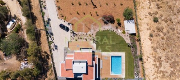 Casa T5 em Quarteira, Portugal N.º 31884 4