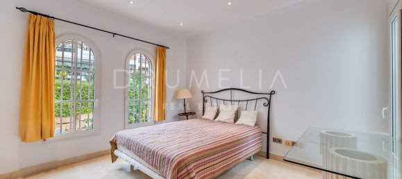 Villa de 4 dormitorios en Marbella, Spain No. 62728 13