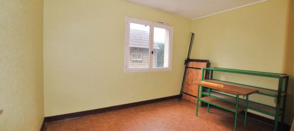 3 bedrooms House in Santranges, France No. 75655 3