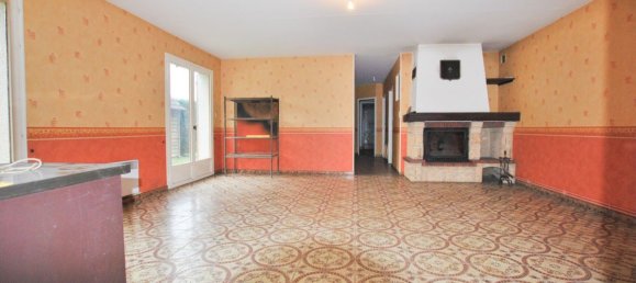 3 bedrooms House in Santranges, France No. 75655 5