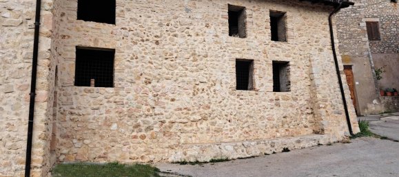 11-Zimmer Doppelhaus in Cascia, Italy, Nr. 76837 26