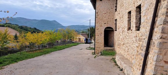 11-Zimmer Doppelhaus in Cascia, Italy, Nr. 76837 10