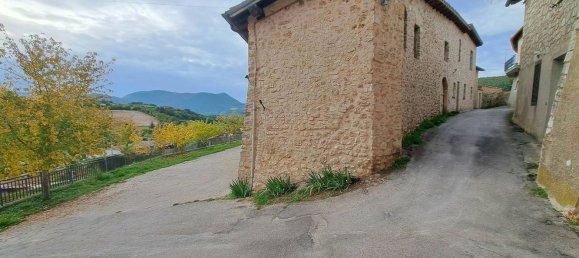 11-Zimmer Doppelhaus in Cascia, Italy, Nr. 76837 8