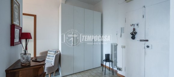 3 bedrooms Apartment in Modena, Italy No. 377035 7