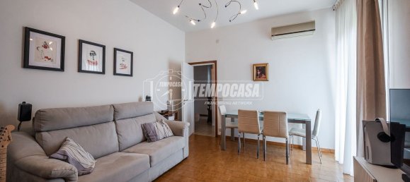 3 bedrooms Apartment in Modena, Italy No. 377035 4