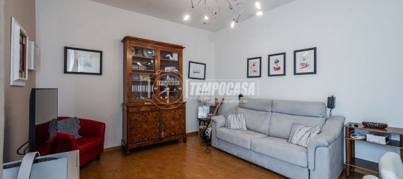 3 bedrooms Apartment in Modena, Italy No. 377035 5