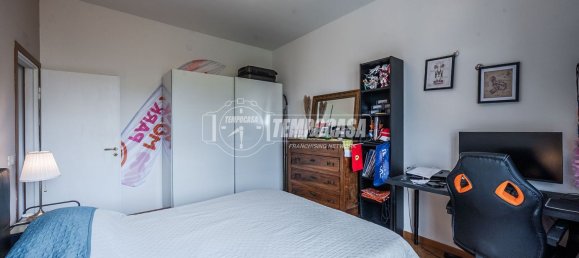 3 bedrooms Apartment in Modena, Italy No. 377035 13