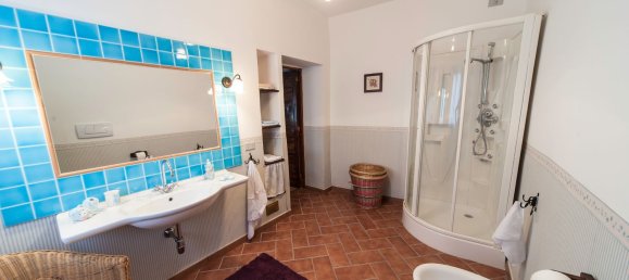 Дом с 5 комнатами в Чинголи, Италия № 65508 16